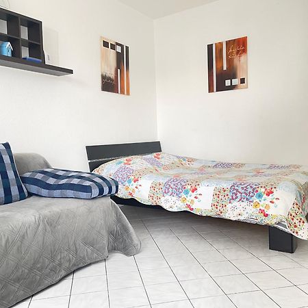 Ferienwohnung Cool Studio Saint Louis Vicino Stazione/Aereoporto Exterior foto